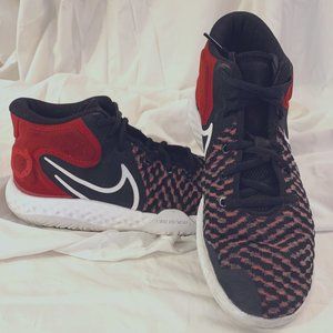 Men's Basketball Shoe KD Trey 5 VIII